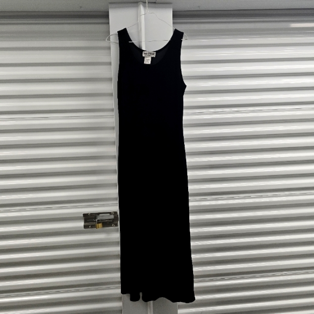 Ronnie Nicole classy dress